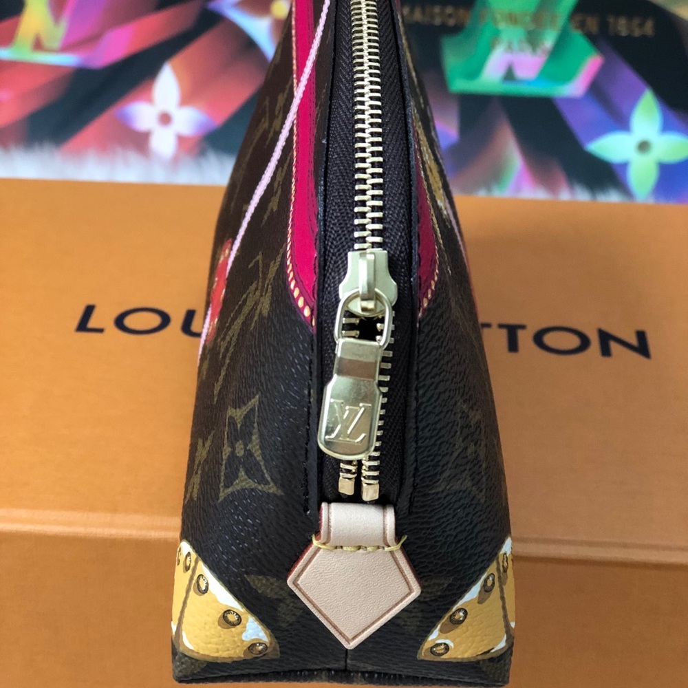❌SOLD❌ Louis Vuitton Summer Trunk Cosmetic Pouch - Picture 3 of 8